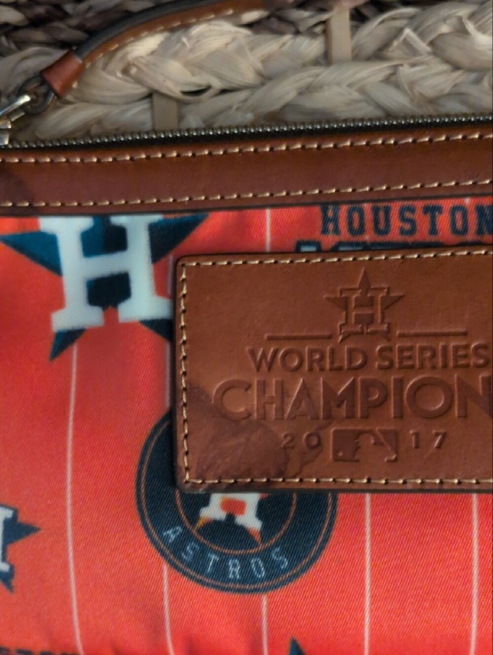 Dooney & Bourke Orange Houston Astros Logo Wristlet - Picture 6 of 6